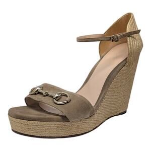Gucci horsebit wedge espadrille platform sandal heels neutral suede raffia 41